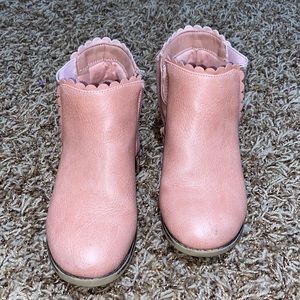 Girls Booties size 11. Great Shape.